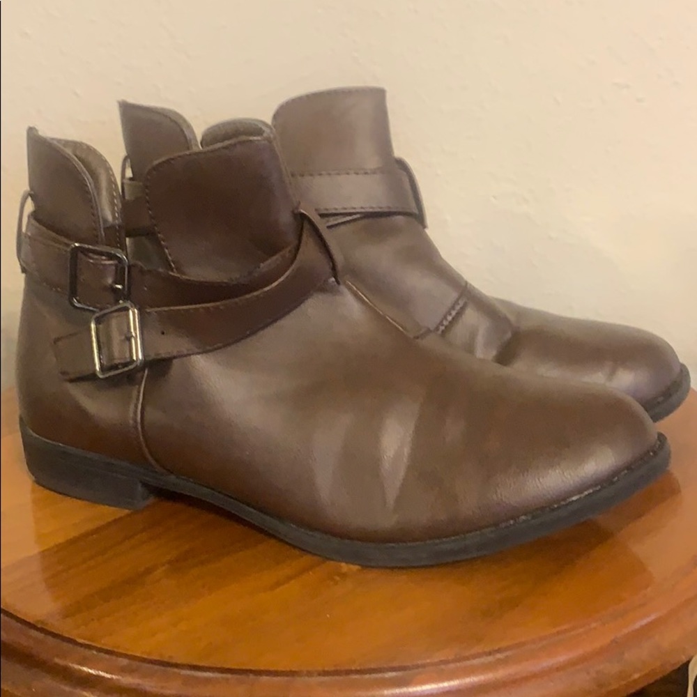 Blue Berry booties, Sz 7 1/2